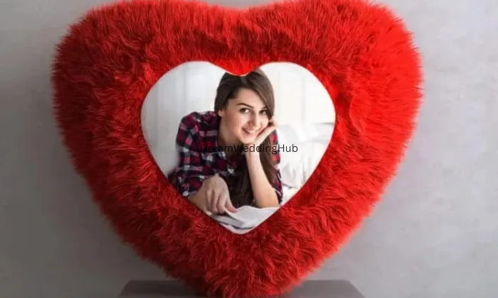 Urvashi Gift Gallery